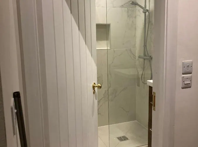 The Garden At The Courtyard,townley Hall 드로이다