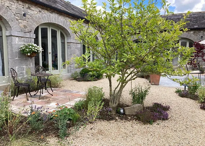 The Garden At The Courtyard,townley Hall 아파트